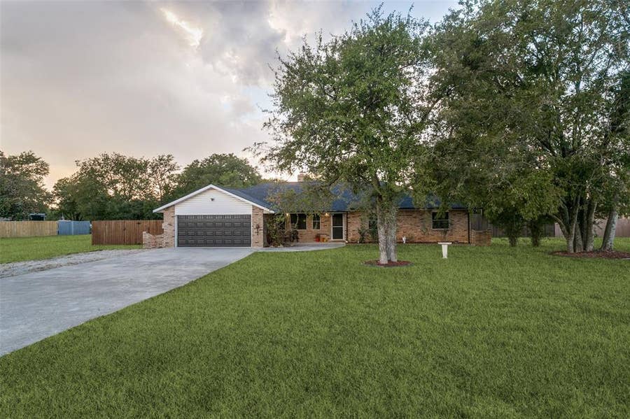 Property photo for 2400 S Bonnie Brae Street, Denton, TX