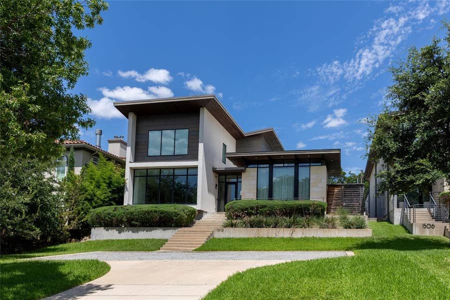 Property photo for 1510 Eastus Drive, Dallas, TX