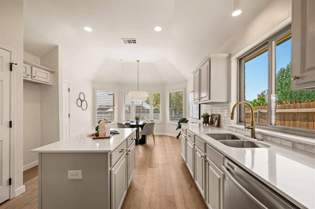 329 Village Trail, Trophy Club, TX 76262