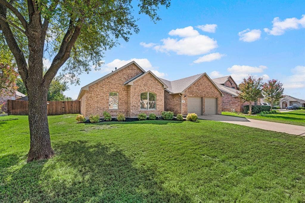 329 Village Trail, Trophy Club, TX 76262