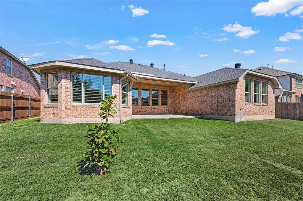 329 Village Trail, Trophy Club, TX 76262