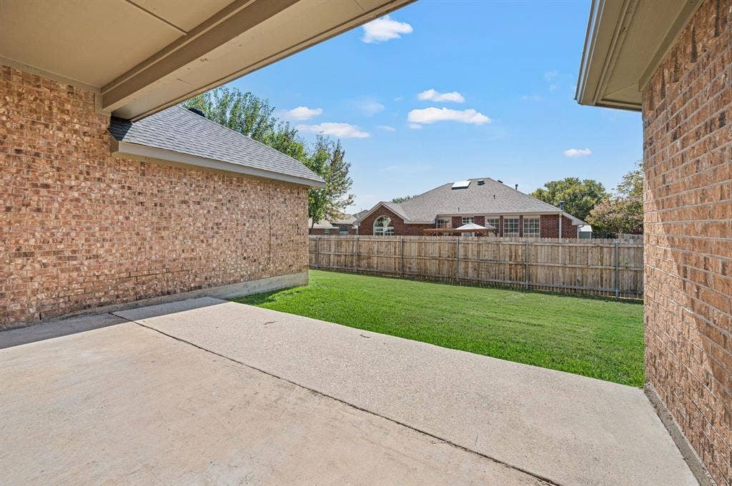 329 Village Trail, Trophy Club, TX 76262