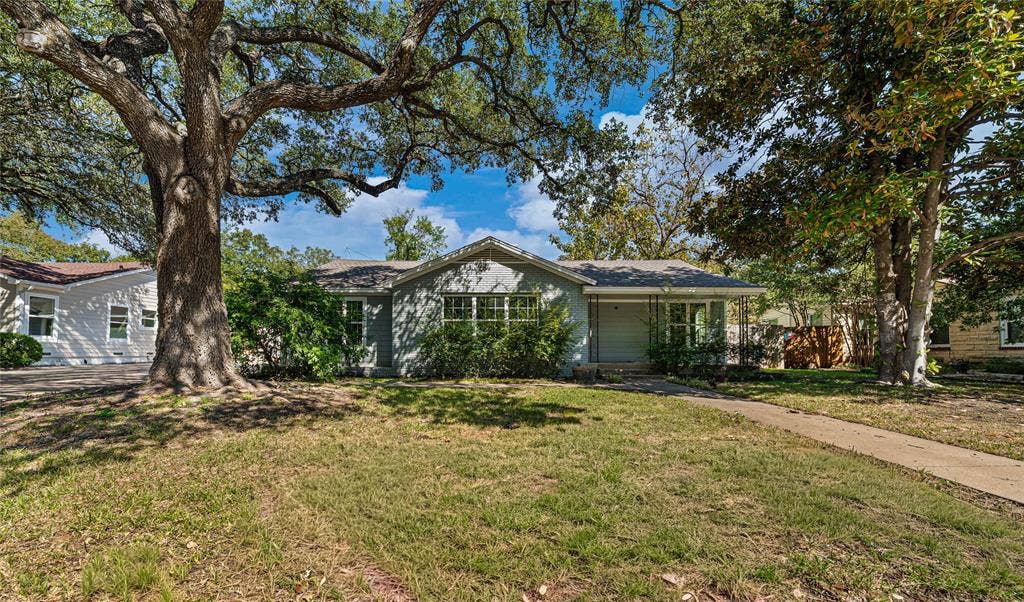 3909 Austin Avenue, Waco, TX 76710