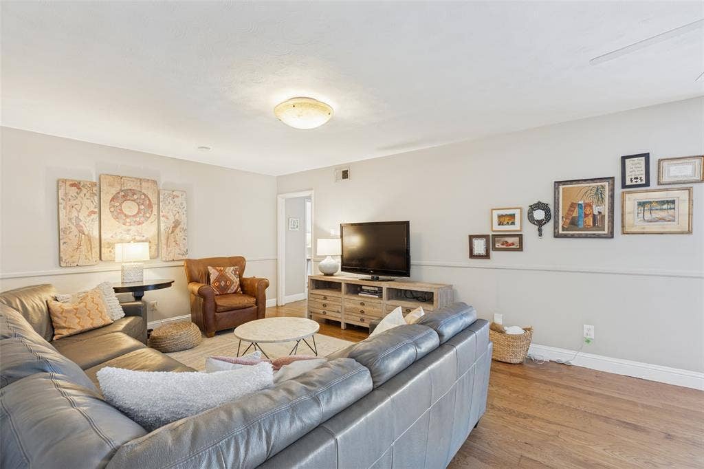 8636 San Souci Drive, Dallas, TX 75238
