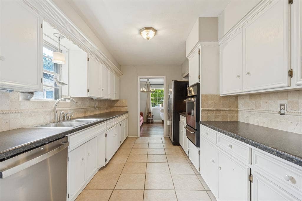 8636 San Souci Drive, Dallas, TX 75238