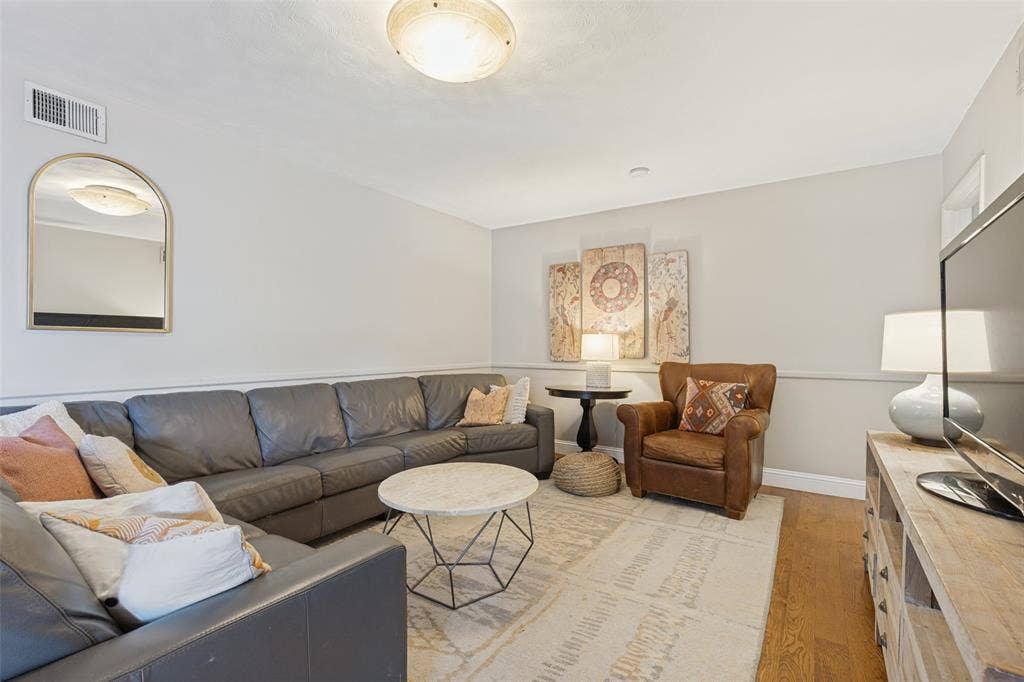8636 San Souci Drive, Dallas, TX 75238
