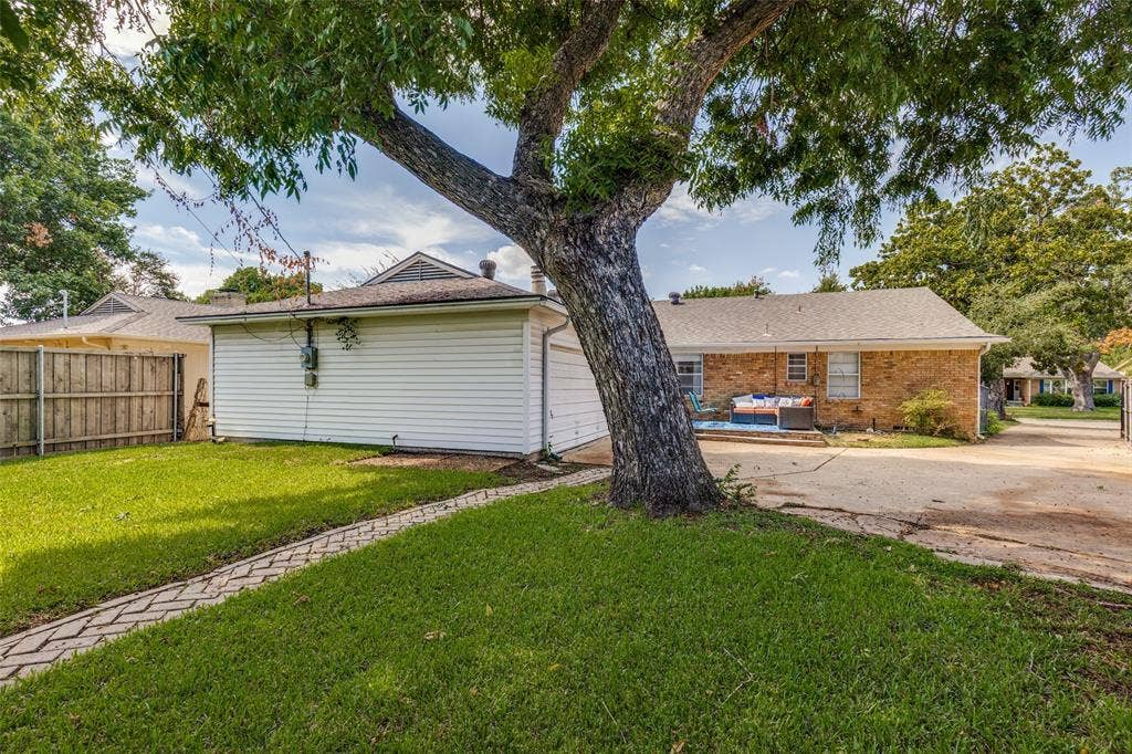 8636 San Souci Drive, Dallas, TX 75238