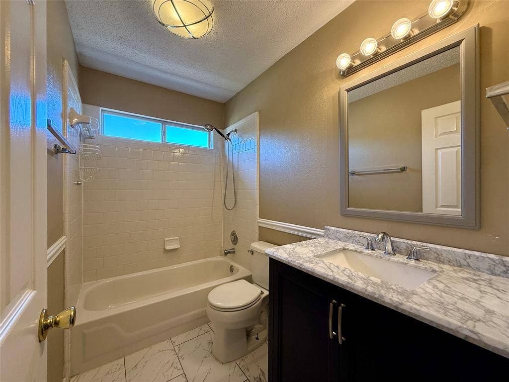 10912 Reisling Drive, Frisco, TX 75035 10912 Reisling Drive, Frisco, TX 75035
