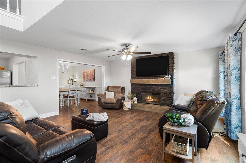 8912 S Hickory Road, Krum, TX 76249