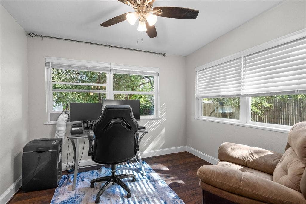 8912 S Hickory Road, Krum, TX 76249