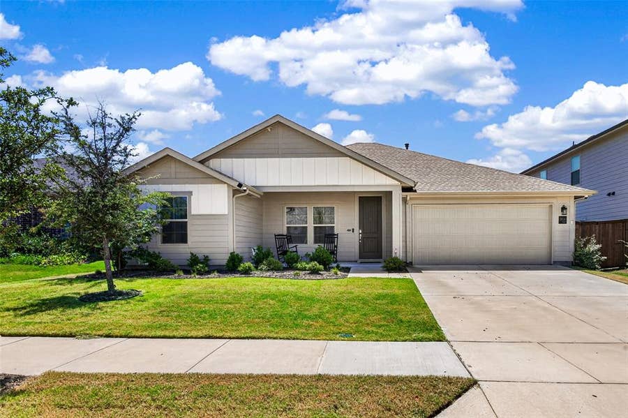 Property photo for 3014 Water Light Lane, Royse City, TX