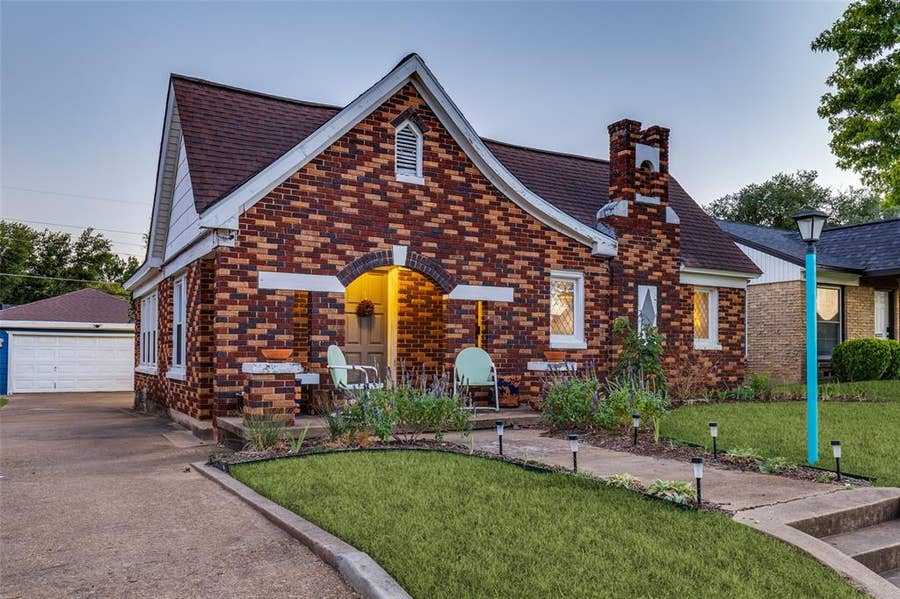 Property photo for 2732 Ivandell Avenue, Dallas, TX