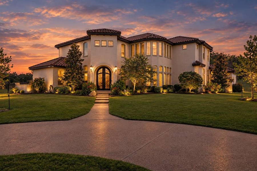 Property photo for 102 Whitney Court, Aledo, TX