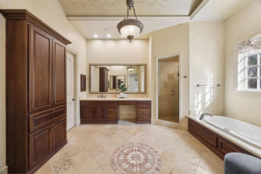 6406 Meadow Road, Dallas, TX 75230 6406 Meadow Road, Dallas, TX 75230