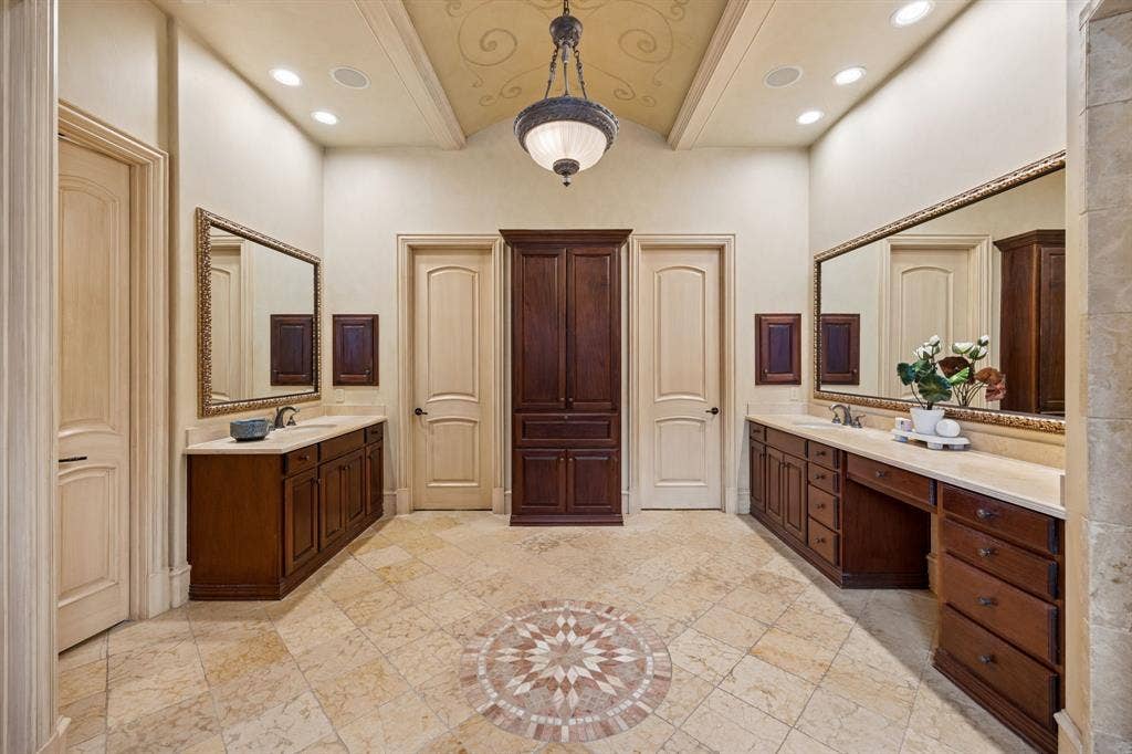 6406 Meadow Road, Dallas, TX 75230 6406 Meadow Road, Dallas, TX 75230