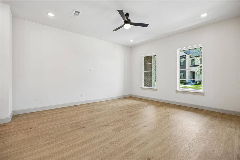 312 Callum Parkway, Celina, TX 75009 The entire family will love this spacious and inviting family room!