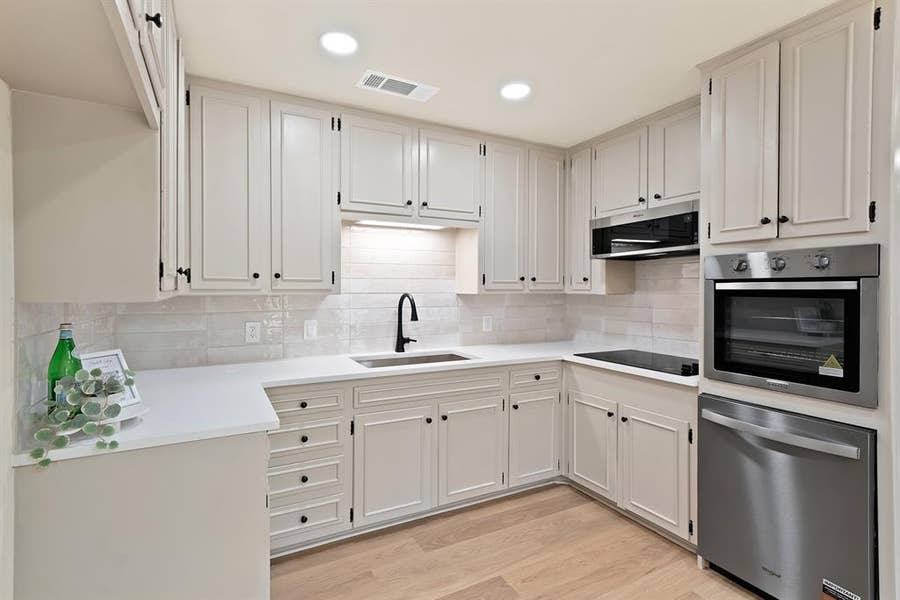 Property photo for 5105 Grove Street, North Richland Hills, TX