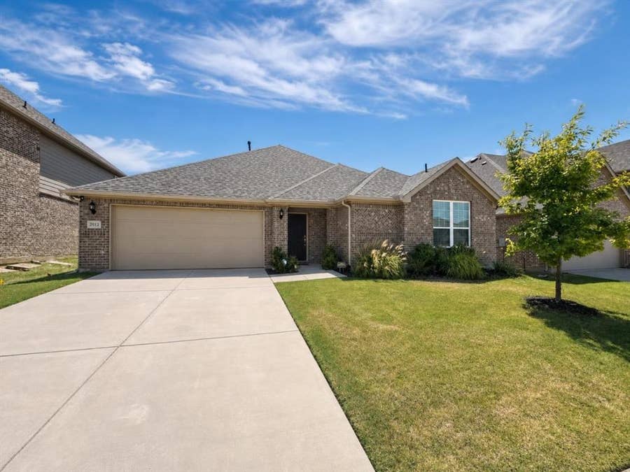 Property photo for 2812 Ranger Lane, Aubrey, TX