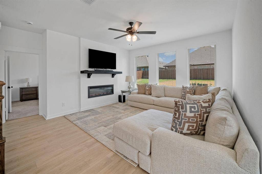 412 Wabash Drive, Waxahachie, TX 75167 412 Wabash Drive, Waxahachie, TX 75167