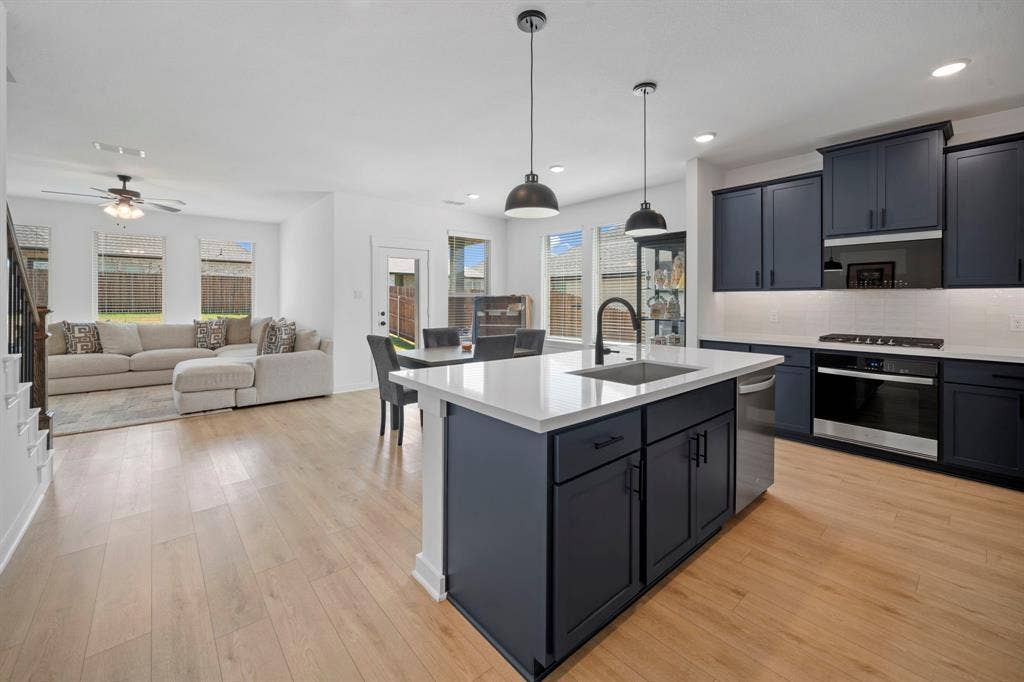 412 Wabash Drive, Waxahachie, TX 75167 412 Wabash Drive, Waxahachie, TX 75167
