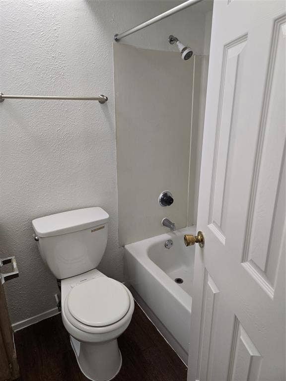 820 Lawndale Drive, Arlington, TX 76017 Master bath
