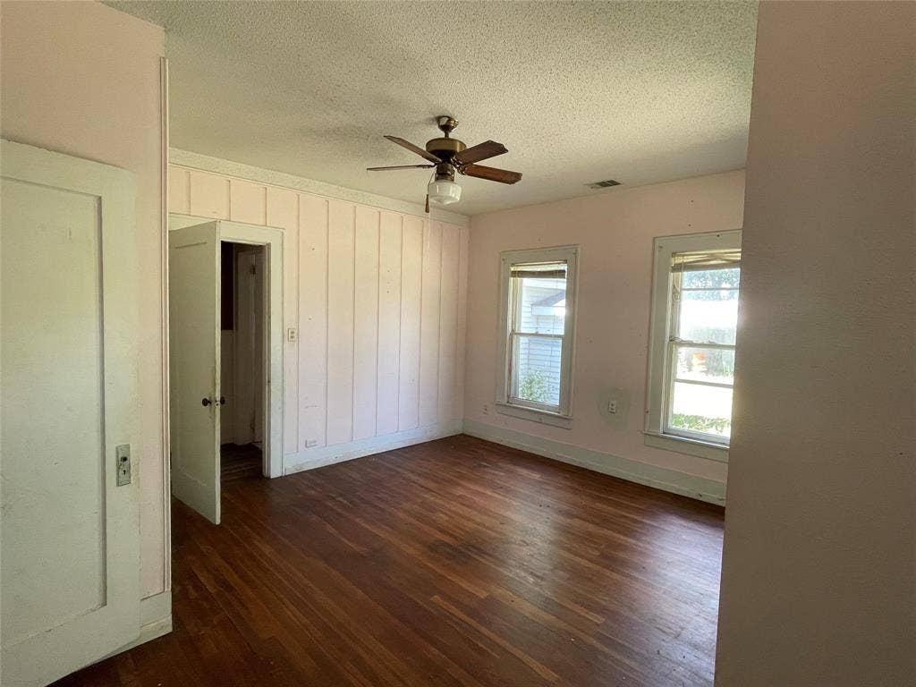 411 Corsicana Street E, Athens, TX 75751 411 Corsicana Street E, Athens, TX 75751