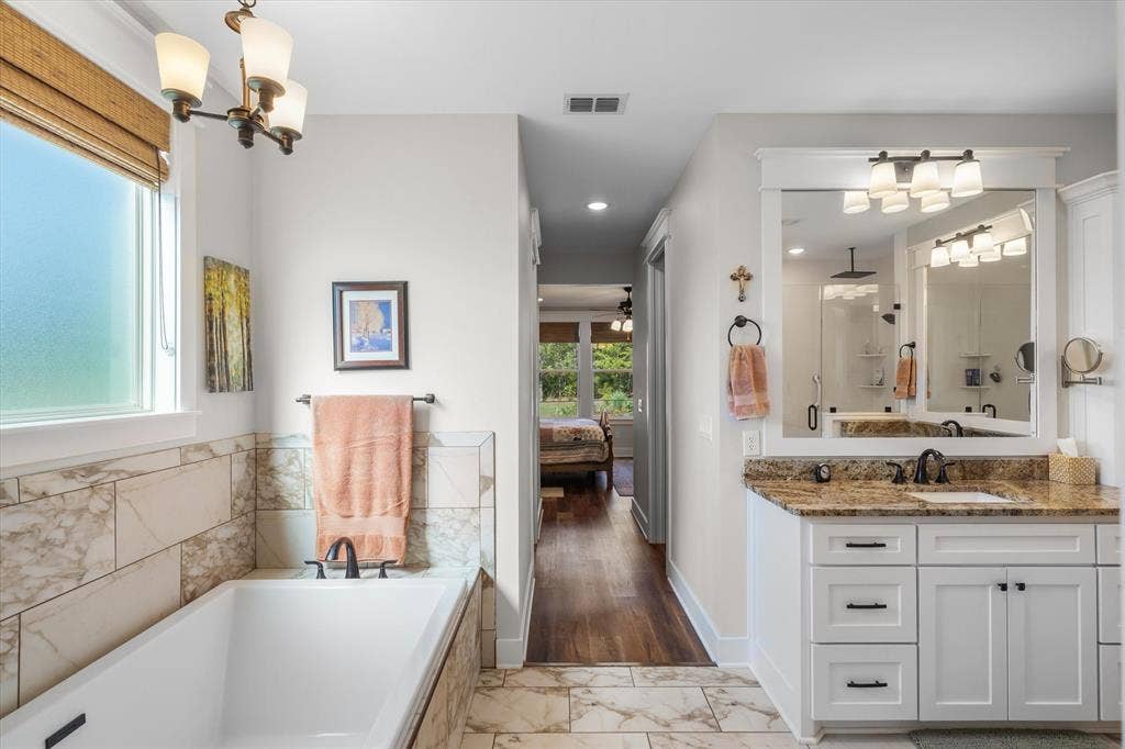 13925 CEDAR VISTA, Tyler, TX 75704 13925 CEDAR VISTA, Tyler, TX 75704