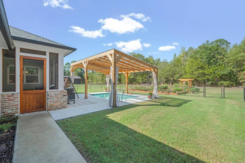 13925 CEDAR VISTA, Tyler, TX 75704 13925 CEDAR VISTA, Tyler, TX 75704