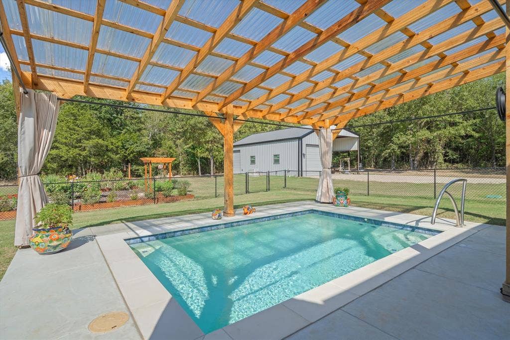 13925 CEDAR VISTA, Tyler, TX 75704 13925 CEDAR VISTA, Tyler, TX 75704