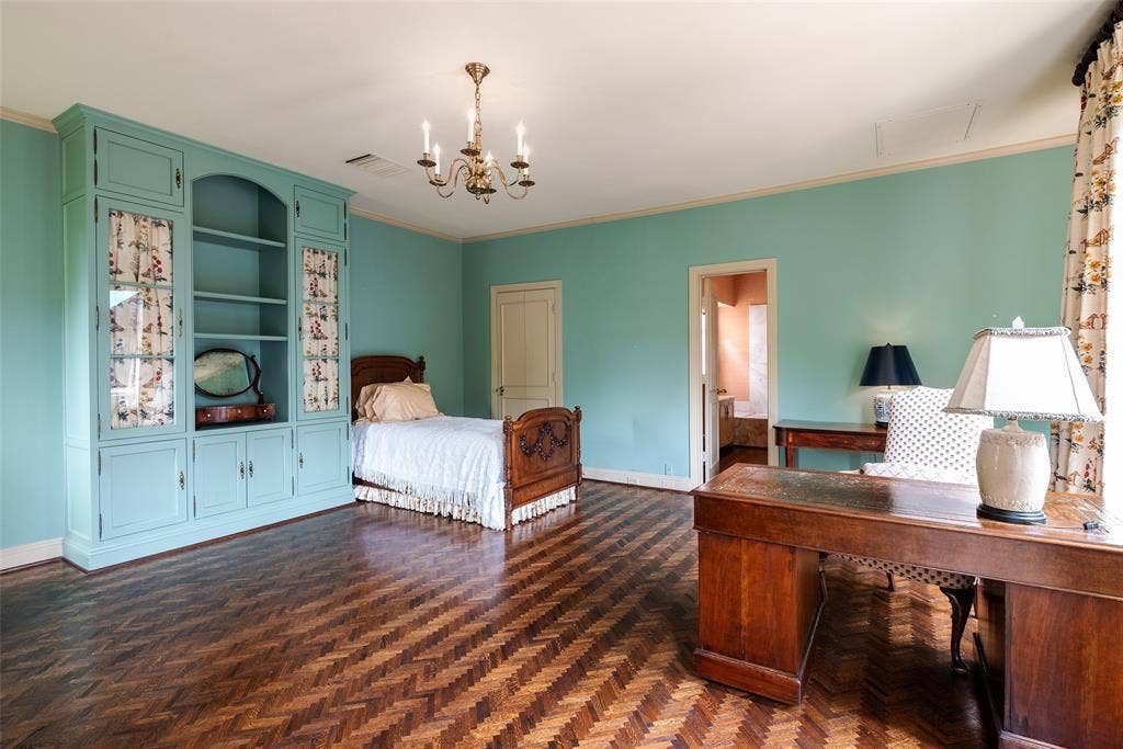 5826 Farquhar Lane, Dallas, TX 75209 2nd bedroom