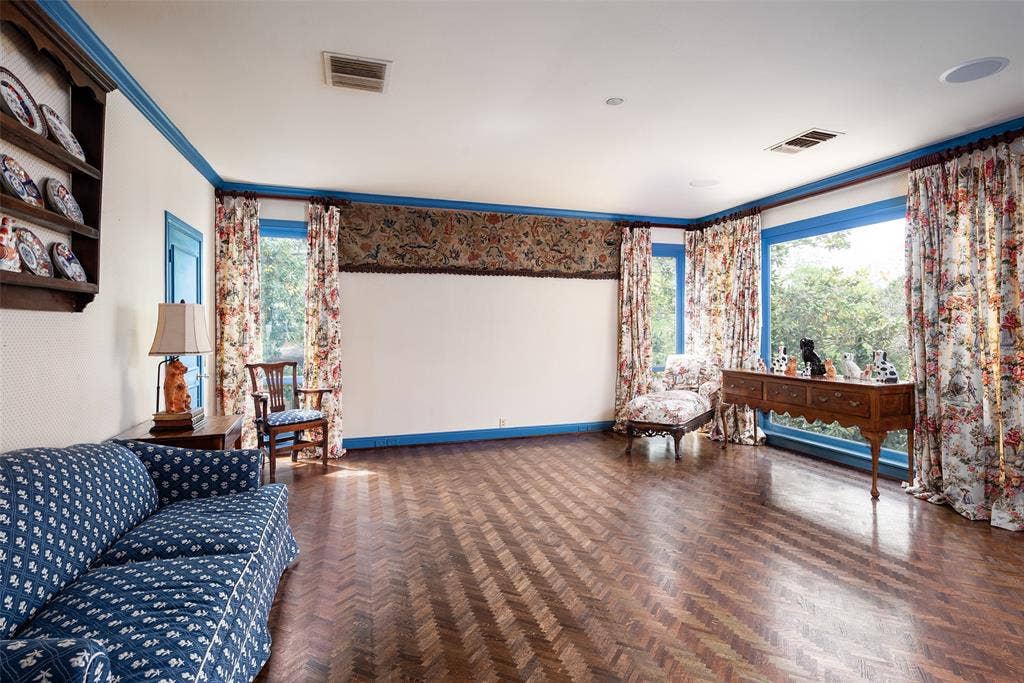5826 Farquhar Lane, Dallas, TX 75209 5826 Farquhar Lane, Dallas, TX 75209