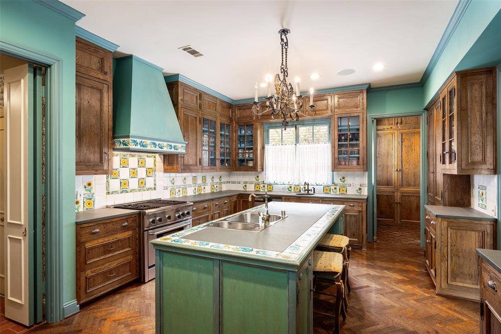 5826 Farquhar Lane, Dallas, TX 75209 5826 Farquhar Lane, Dallas, TX 75209