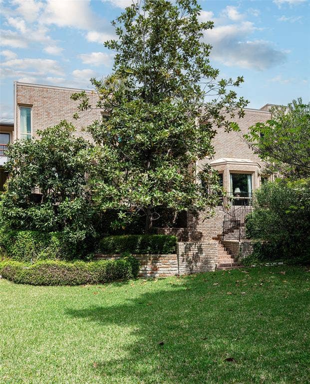 5826 Farquhar Lane, Dallas, TX 75209 Greenbelt