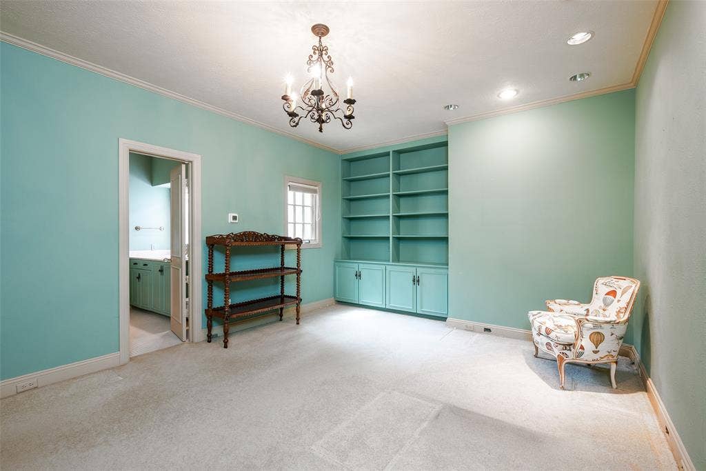 5826 Farquhar Lane, Dallas, TX 75209 3rd bedroom