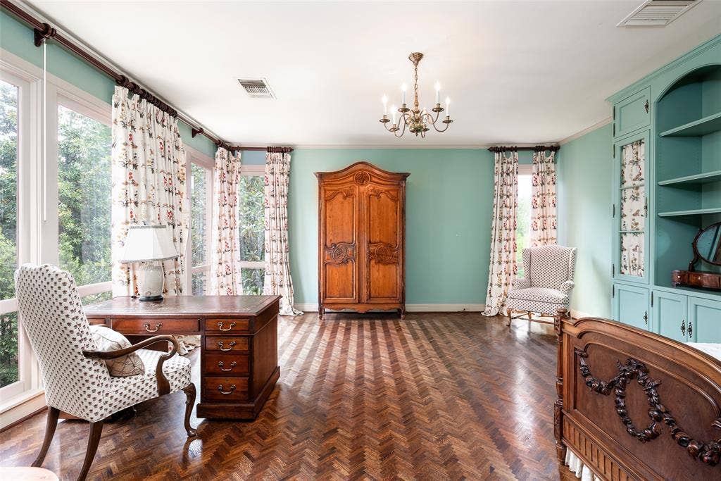 5826 Farquhar Lane, Dallas, TX 75209 2nd bedroom