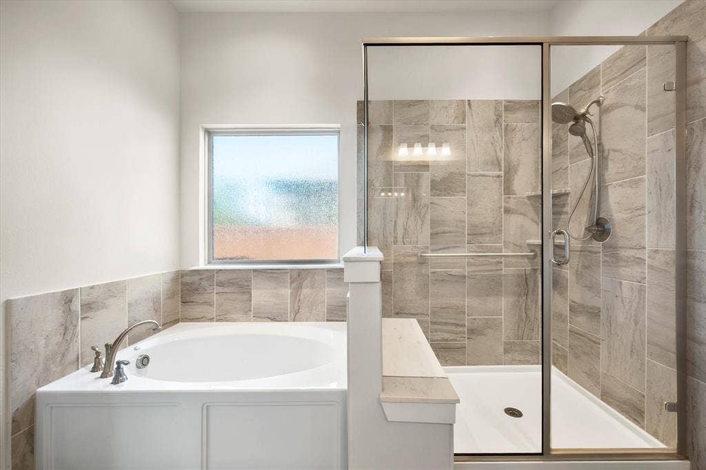 2705 Grainger Drive, Mansfield, TX 76063