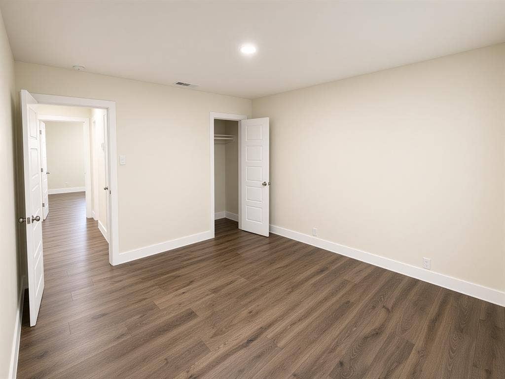 1205 Oak Street, Grand Prairie, TX 75050 1205 Oak Street, Grand Prairie, TX 75050