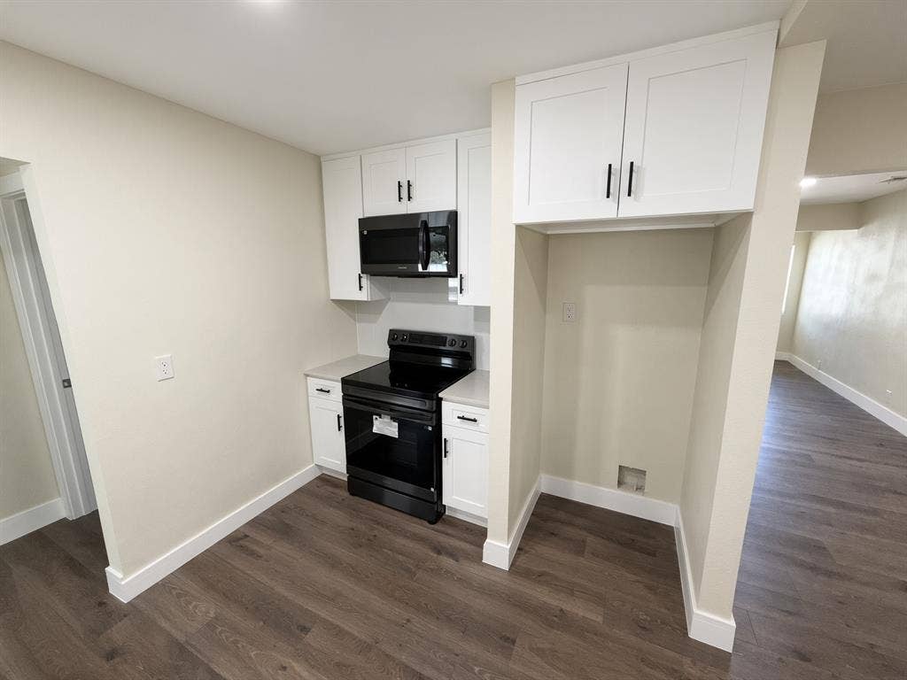 1205 Oak Street, Grand Prairie, TX 75050 1205 Oak Street, Grand Prairie, TX 75050