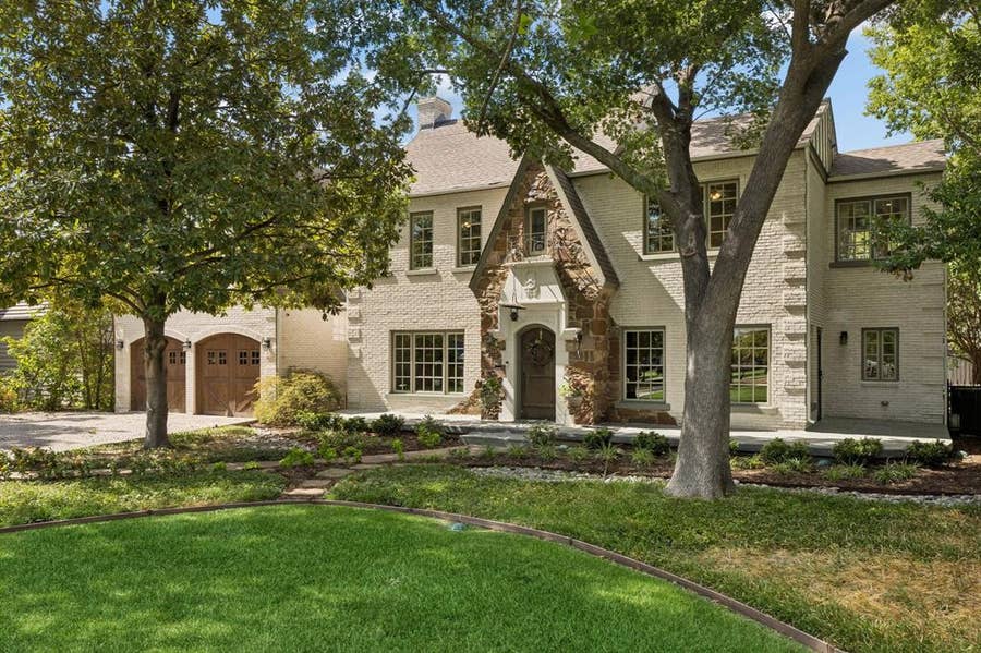 Property photo for 8319 Forest Hills Boulevard, Dallas, TX