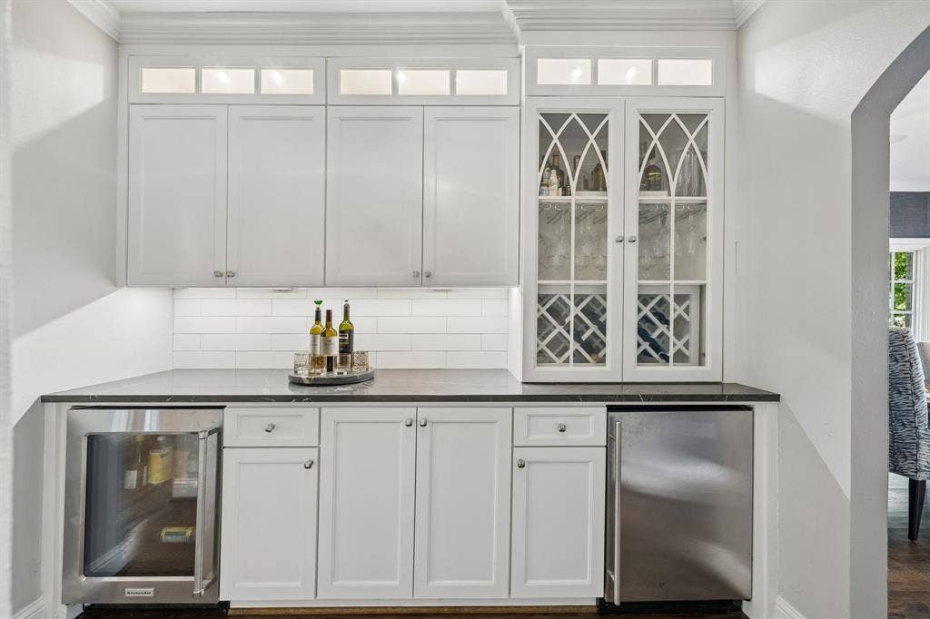 8319 Forest Hills Boulevard, Dallas, TX 75218 8319 Forest Hills Boulevard, Dallas, TX 75218