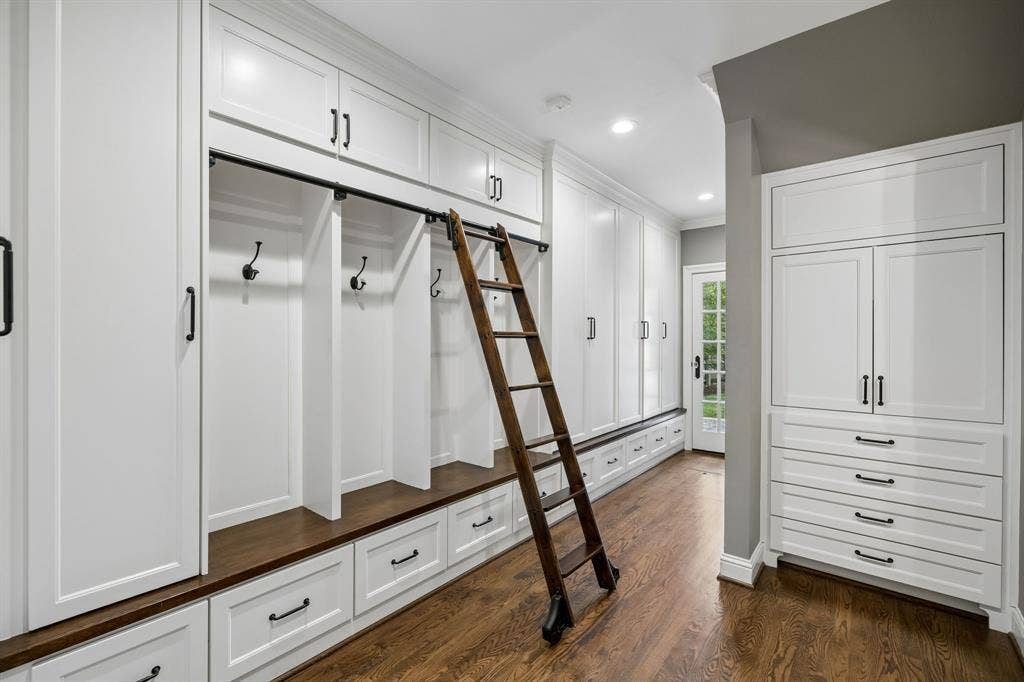 8319 Forest Hills Boulevard, Dallas, TX 75218 8319 Forest Hills Boulevard, Dallas, TX 75218
