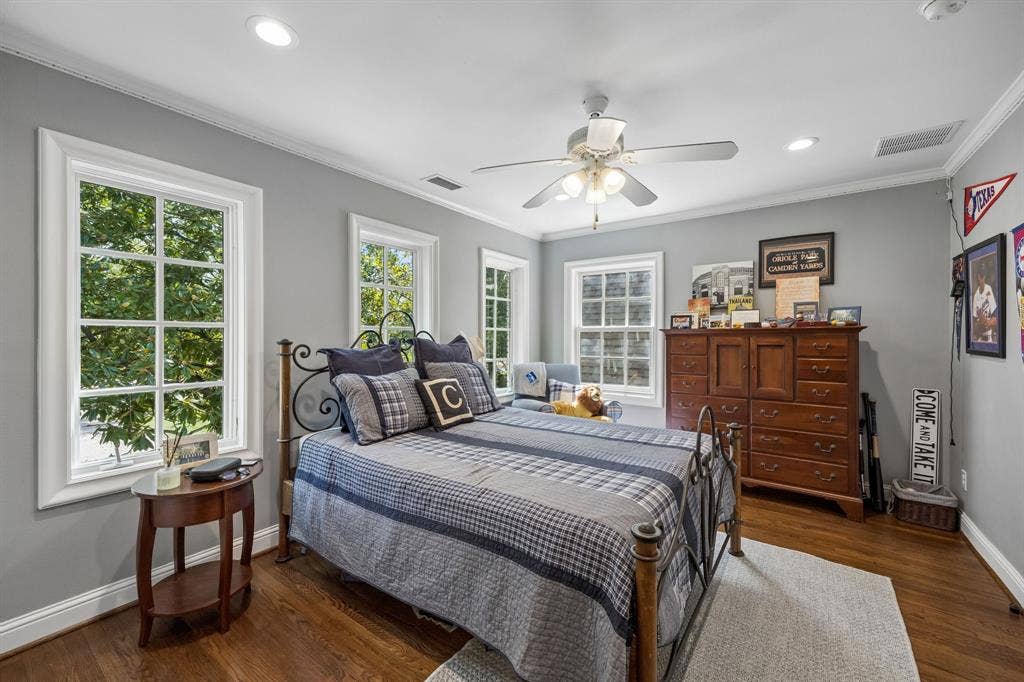 8319 Forest Hills Boulevard, Dallas, TX 75218 8319 Forest Hills Boulevard, Dallas, TX 75218