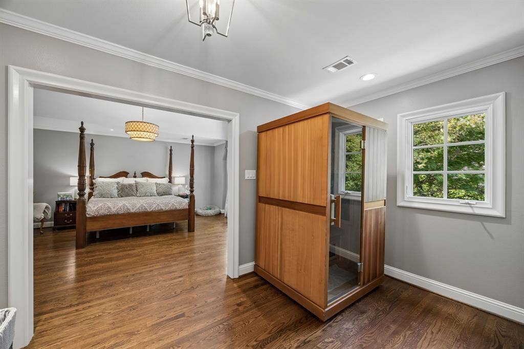 8319 Forest Hills Boulevard, Dallas, TX 75218 8319 Forest Hills Boulevard, Dallas, TX 75218