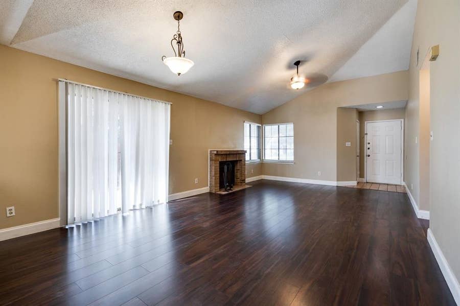 Property photo for 613 Hunters Glen Street, Lewisville, TX