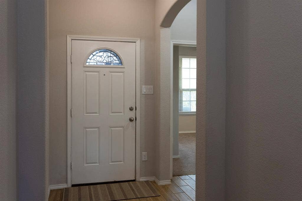 5609 Sea Cove Lane, Denton, TX 76208 5609 Sea Cove Lane, Denton, TX 76208