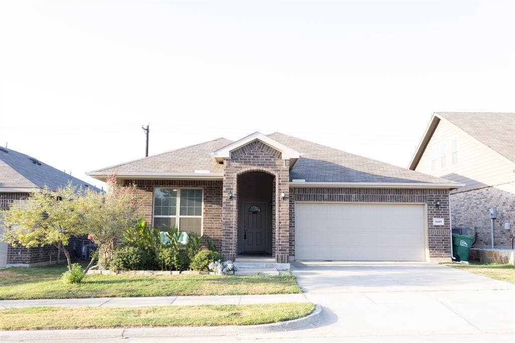 5609 Sea Cove Lane, Denton, TX 76208 5609 Sea Cove Lane, Denton, TX 76208
