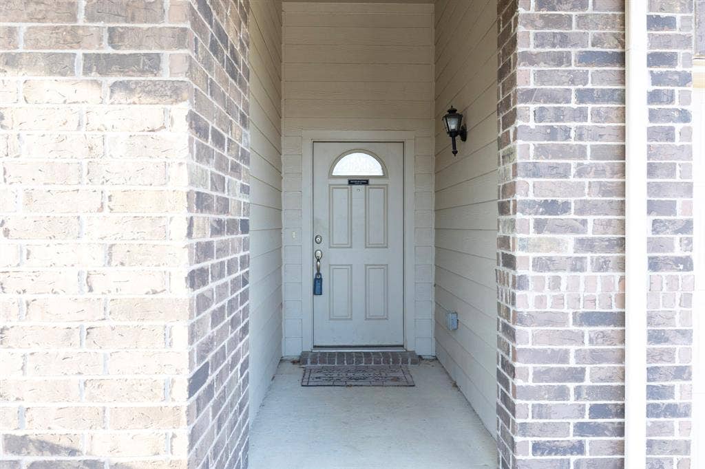 5609 Sea Cove Lane, Denton, TX 76208 5609 Sea Cove Lane, Denton, TX 76208