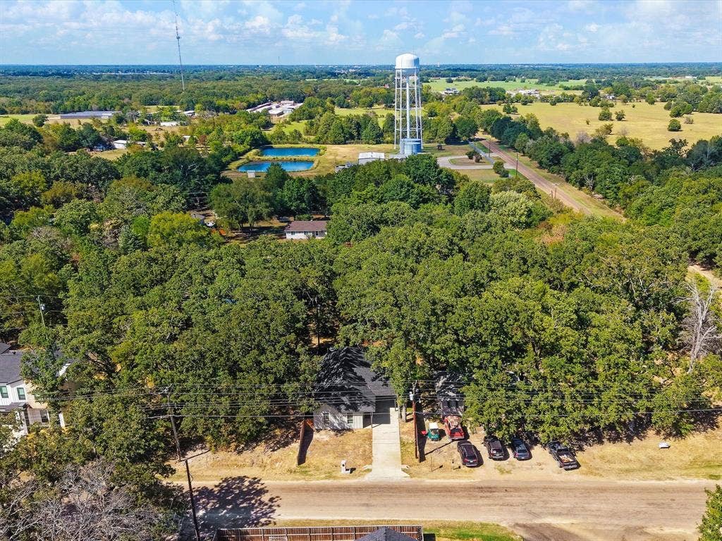 82 Indian Harbor Drive, Mabank, TX 75156 Additional content