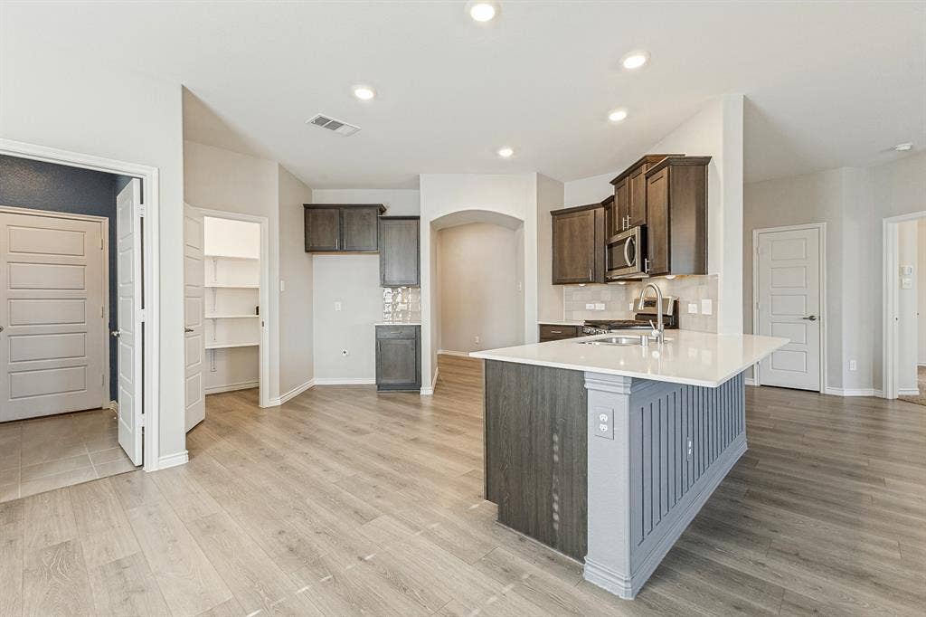 314 Gatecrest Drive, Fate, TX 75087