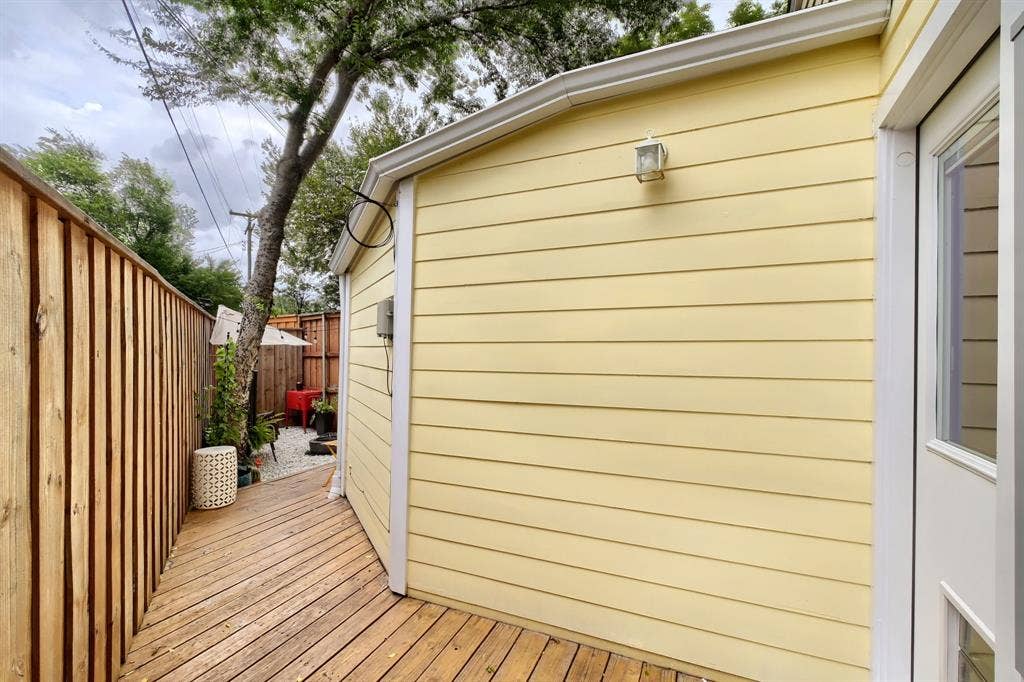 818 N Windomere Avenue, Dallas, TX 75208 818 N Windomere Avenue, Dallas, TX 75208